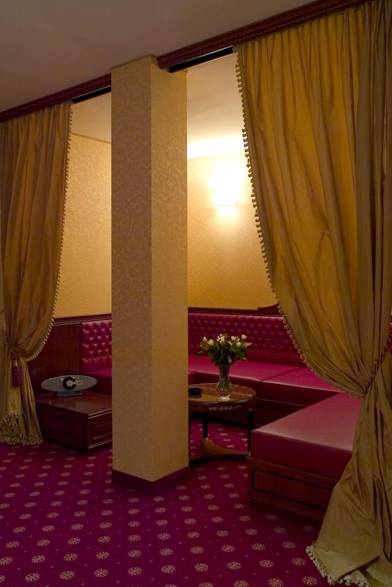 Hotel Maxim Peschiera Borromeo Buitenkant foto