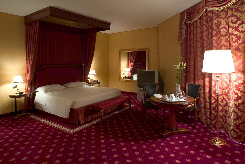 Hotel Maxim Peschiera Borromeo Buitenkant foto